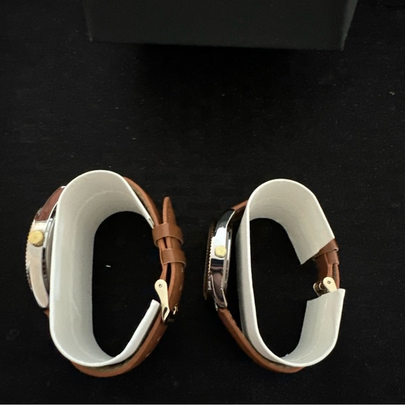 TAHARI Watches- Men's & Women's Brand New, His & Hers Watches.  LEATHER LIKE BAN - Picture 4 of 9